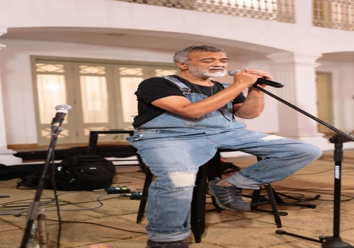 Singer Lucky Ali Makes Bollywood Comeback After Nine-Year Break